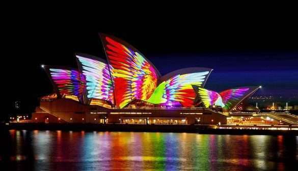 Vivid Fundraiser Sydney – CBD Walk with Mulled Wine (CANCELLED DUE TO COVID-19 LOCKDOWN)